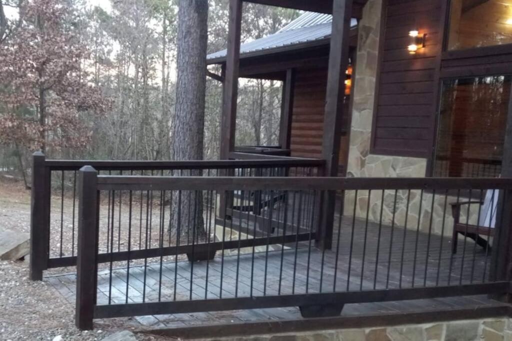 Iron Horse Lodge Sleeps 18, Games, Fire Pit, Hot Tub, Ev, More Broken Bow Exterior photo