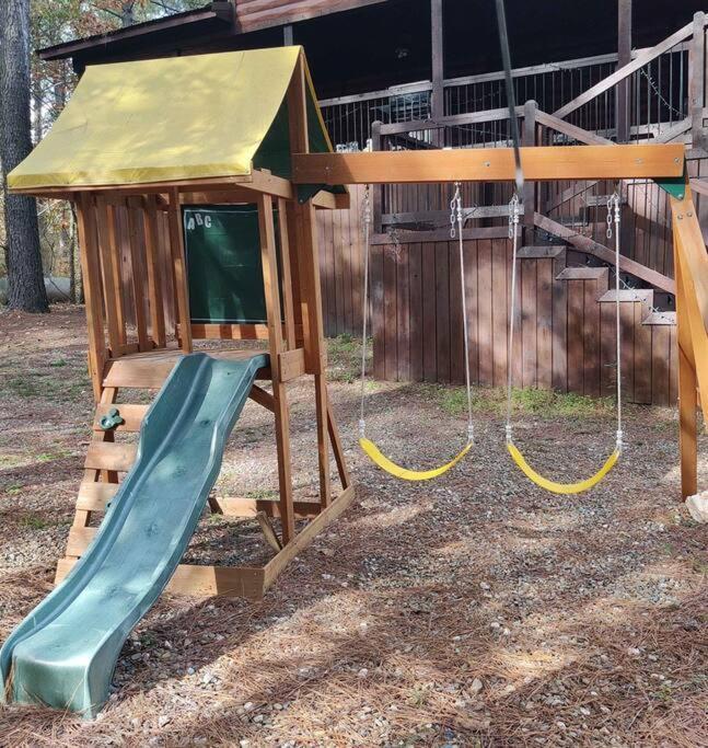 Iron Horse Lodge Sleeps 18, Games, Fire Pit, Hot Tub, Ev, More Broken Bow Exterior photo